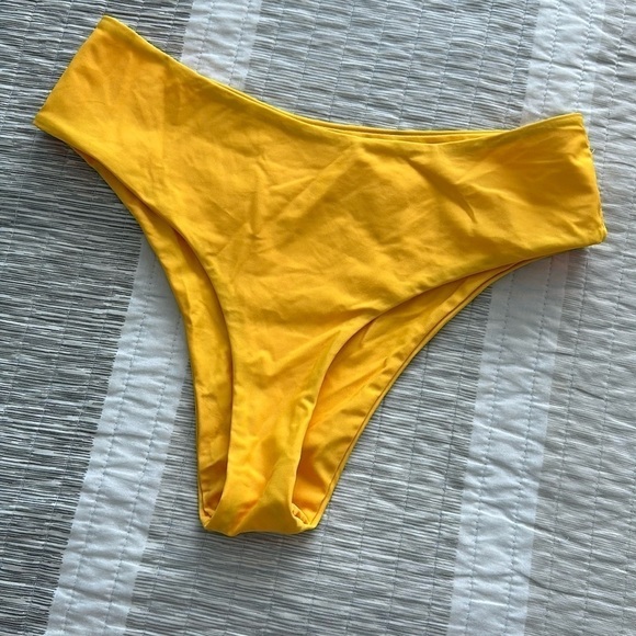Shein Yellow Bikini Bottom - Picture 1 of 4